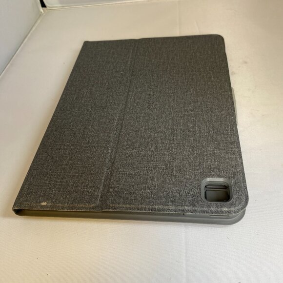 ZAGG Messenger Folio 2 Keyboard Case for iPad 7/8/9th Gen & iPad/Air 3 - Picture 2 of 8